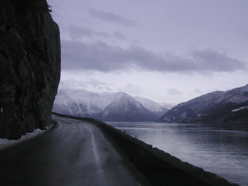 File:Norway-Rv7-important single lane road.jpg